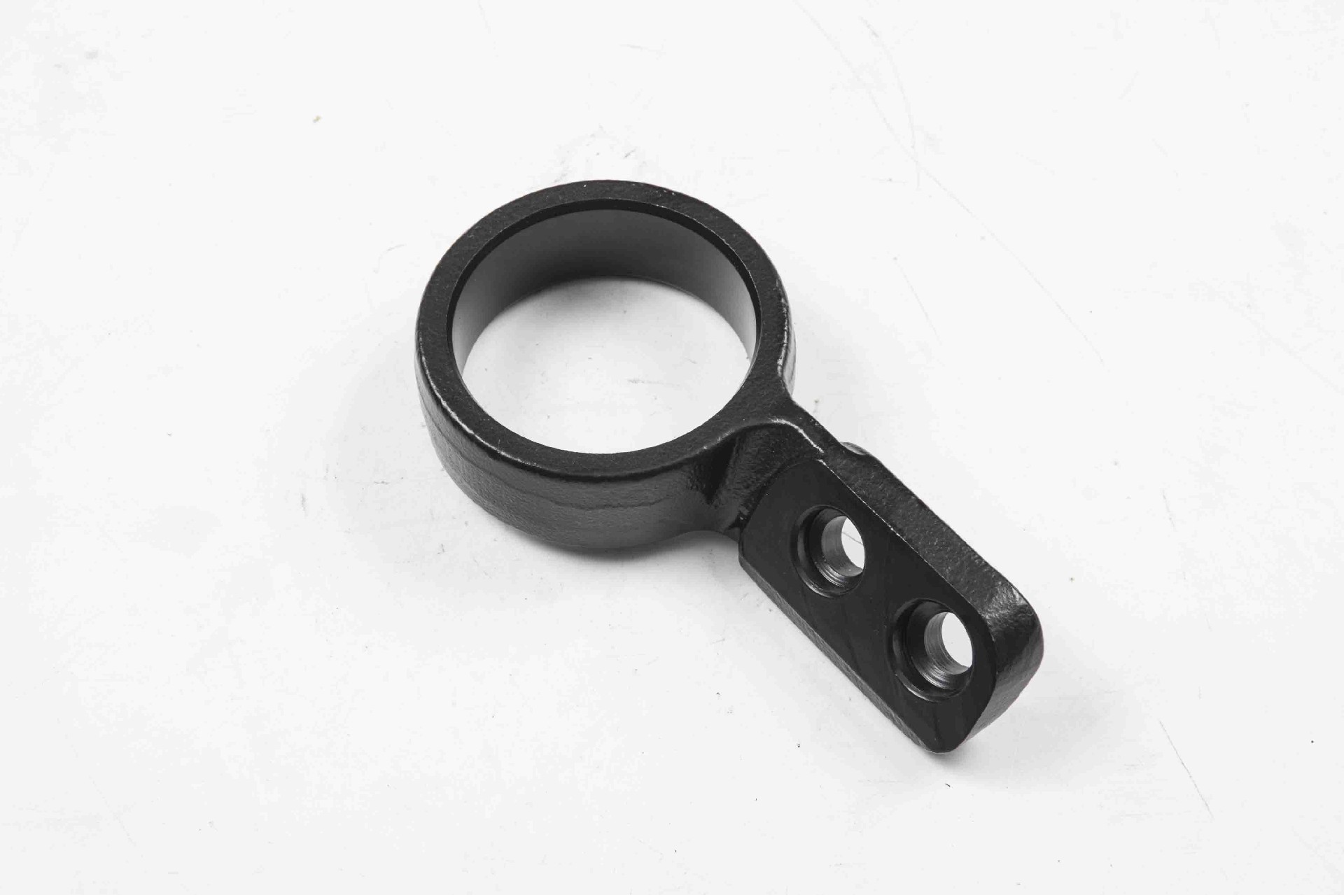 Suspension bracket